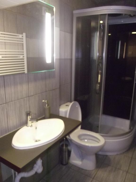 Nakvyne Rokiskyje Bed & Breakfast Rokiskis Eksteriør bilde